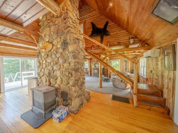 56 Meadow Way, Liberty, ME 04949