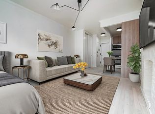 227 W 20th St #1F, New York, NY 10011