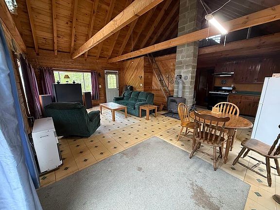 4th image of 63 Rolands Way