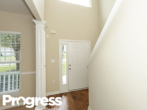 2nd image of 606 Grantham Ln