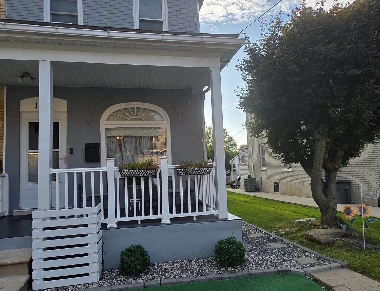 4 bed, 1.5 bath, 1344 sqft, $2,200 — Photo 1
