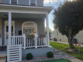 1109 Centre St, Easton, PA