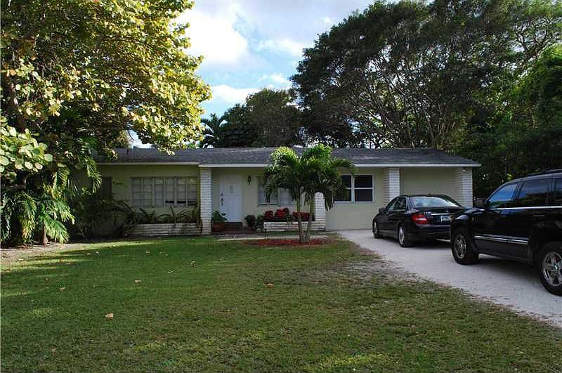 2nd image of 5950 SW 80th St