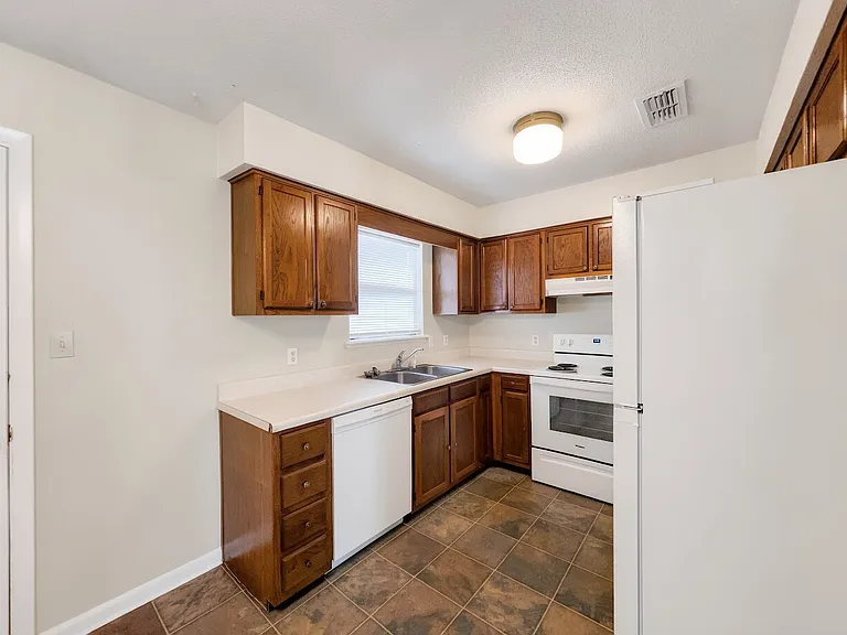 208 Squirrel Haven Rd #A — Photo 8