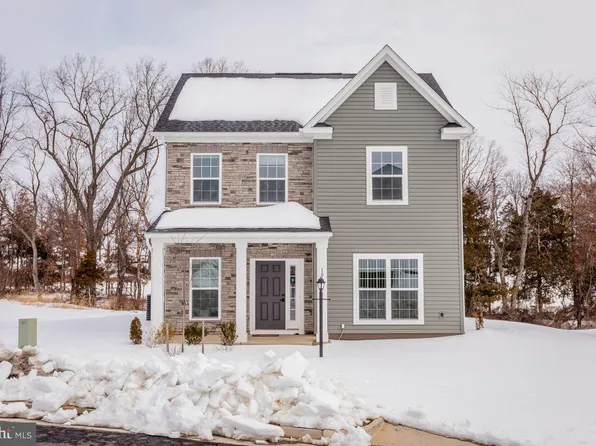 10615 Whispering Pine Ln, Mc Gaheysville, VA 22840