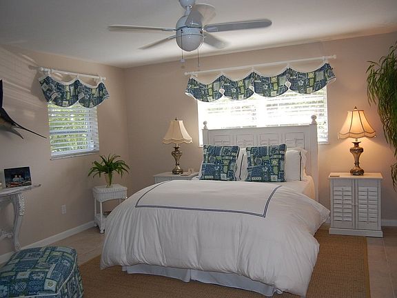 Equally Large, Crisp and Light 3rd Bedroom