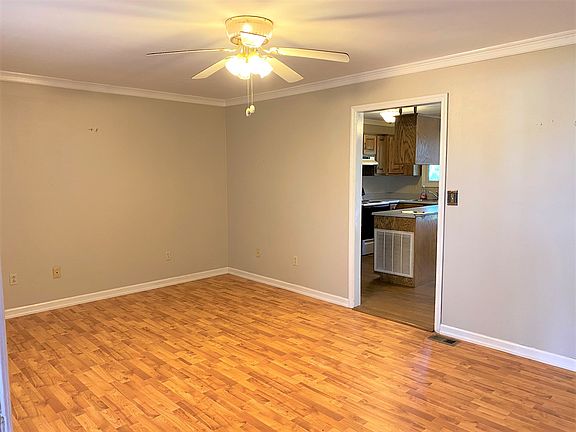 4th image of 154 Susie Dr
