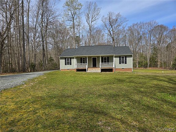 2nd image of 134 Cedar Ln