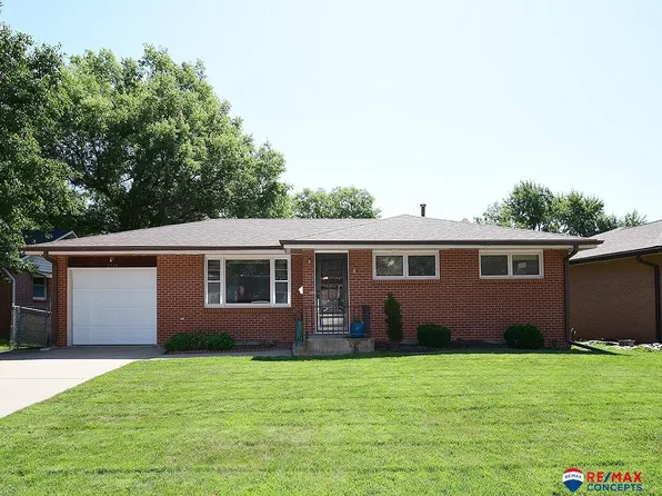 2720 S 39th St, Lincoln, NE 68506