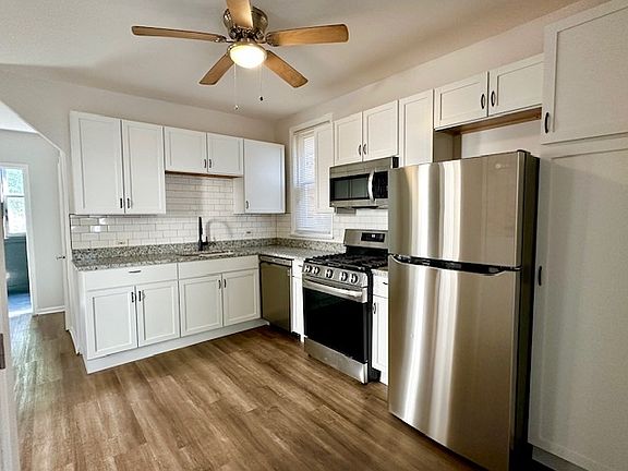 2nd image of 7855 S Woodlawn Ave