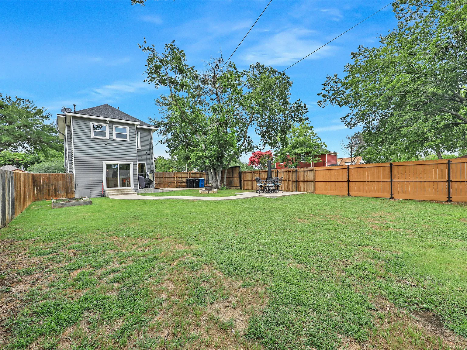 3 bed, 1816 sqft, $1,800 — Photo 3