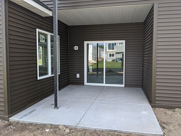 3rd image of 6751 Ivywood Ave