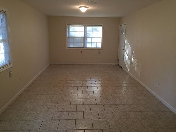 4th image of 412B N 64th Ave