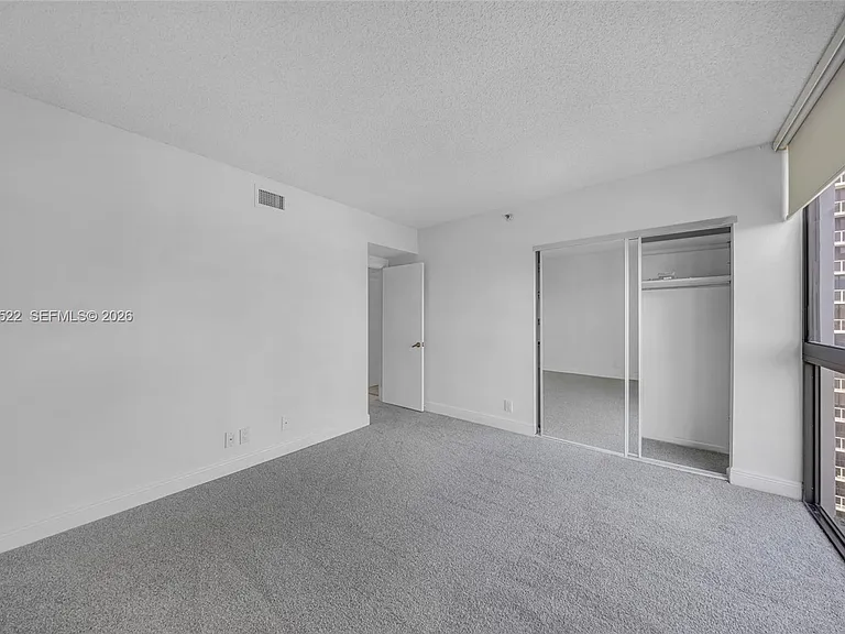 3610 Yacht Club Dr #1016 — Photo 20