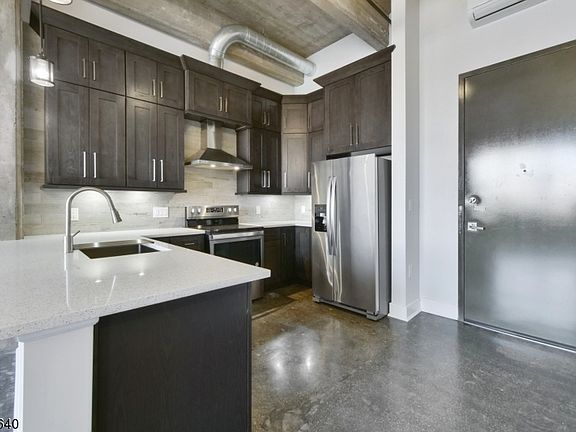 3rd image of 225-239 McWhorter St Unit 306