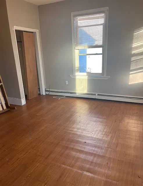 4 bed, 1400 sqft, $2,500 — Photo 3