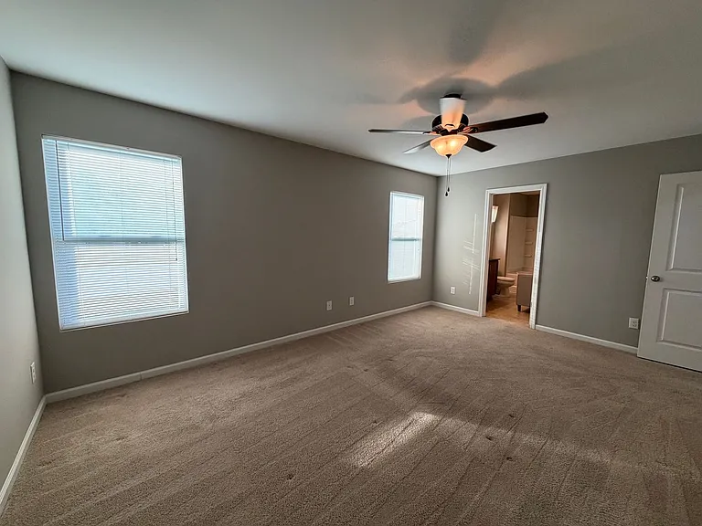 6079 Shamrock Green Dr — Photo 26