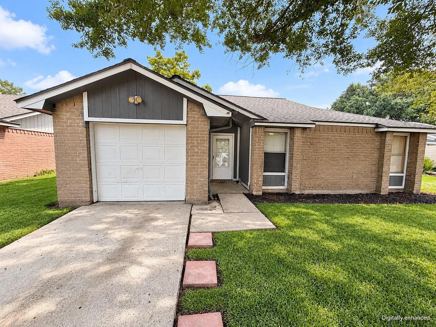 4 bed, 2.0 bath, 1520 sqft, $1,895 — Photo 1