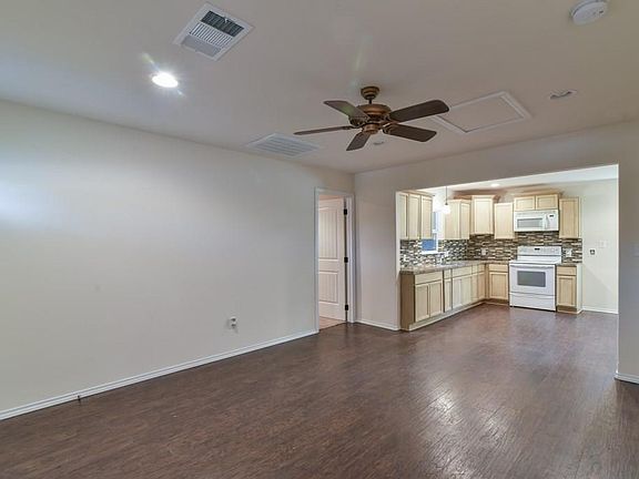 3rd image of 8405 Hanon Dr