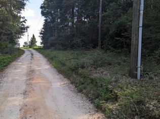 Cricket Ln, Crestview, FL 32536