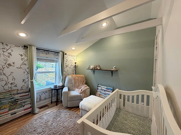 320 1/2 Meade Ave — Photo 34