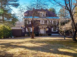 184-184 Hart St #A, Beverly, MA 01915