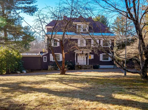 184-184 Hart St #A, Beverly, MA 01915