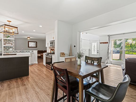 4th image of 775 Elderberry Ct