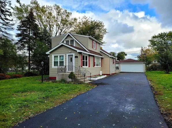 141 N Elmwood Ave, Wood Dale, IL 60191