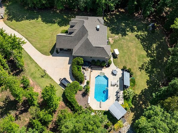 103 Jennifer Dr