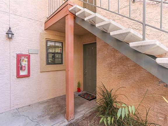 4th image of 12031 Alta Carmel Ct Unit 223
