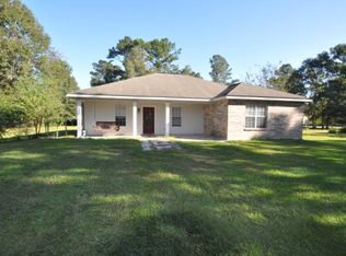 5 Foster Clark Rd, Picayune, MS 39466