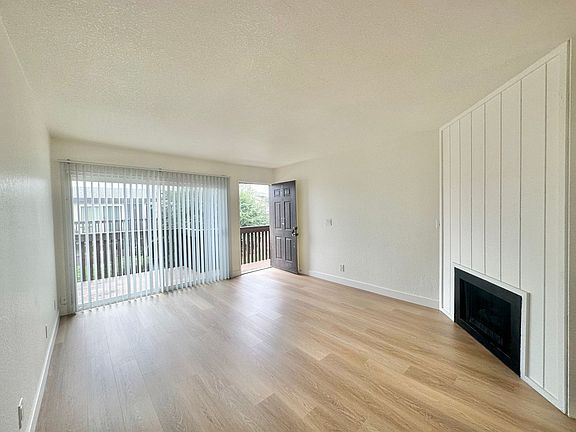 5th image of 6952 Westpark Pl APT D4