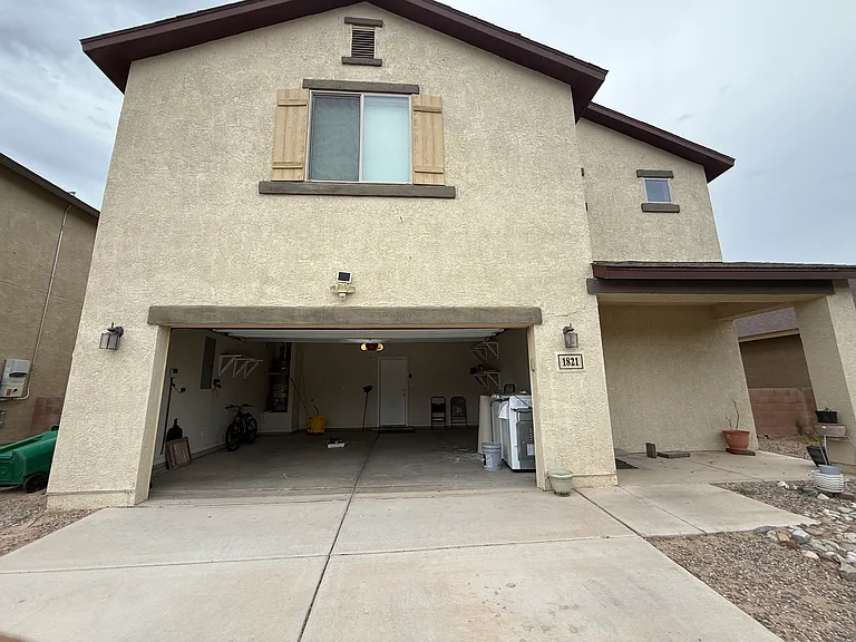 1821 Chisholm Trl NE — Photo 3