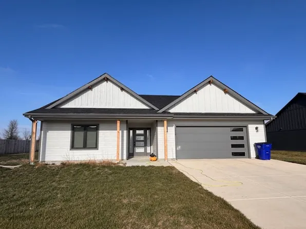 2608 Paige Ln, Junction City, KS 66441