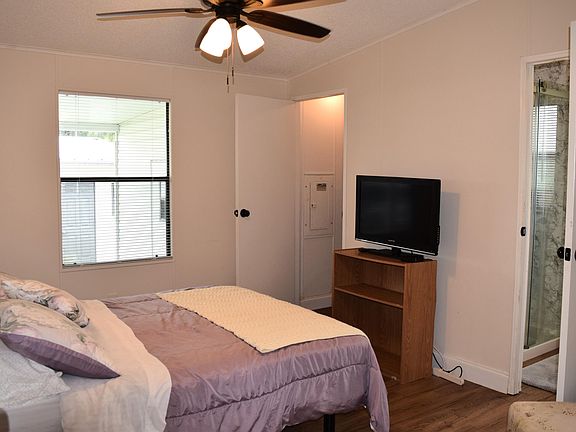 4th image of 2911 Fiddlewood Circle