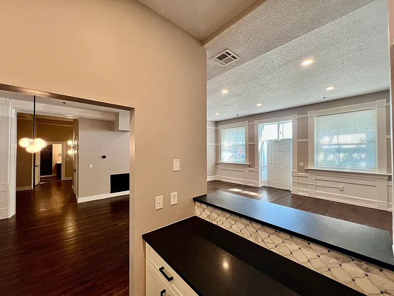 27 Hillside Pl #4 — Photo 5