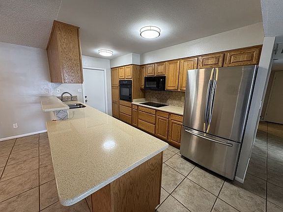 3rd image of 4329 W Garden Dr