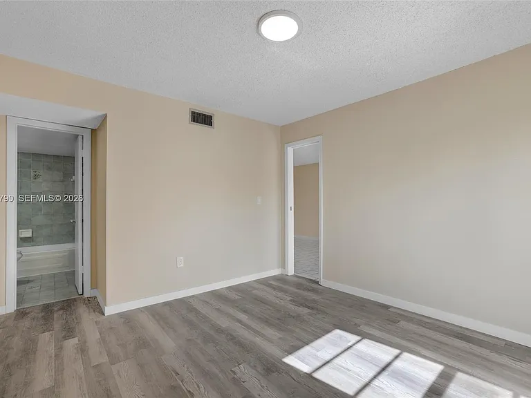 4805 NW 7th St #302-15 — Photo 18