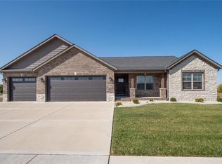 404 Sage Dr, Shiloh, IL 62221