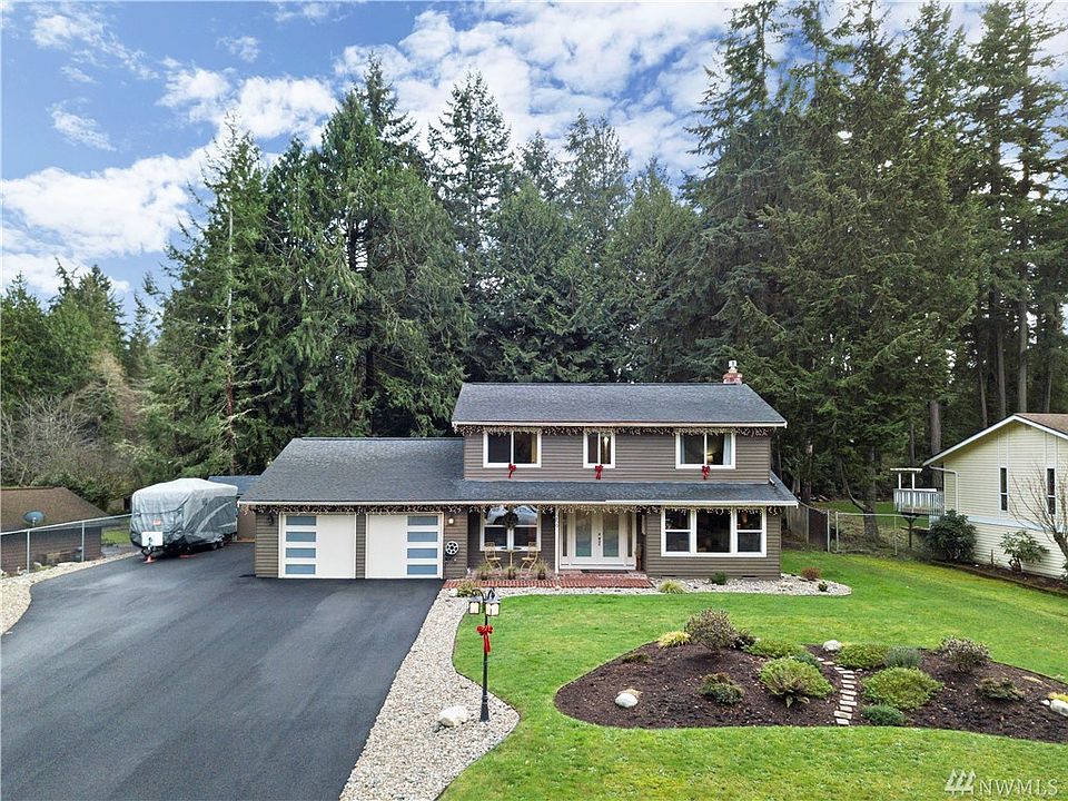 1st image of 259 NW Firway Ln