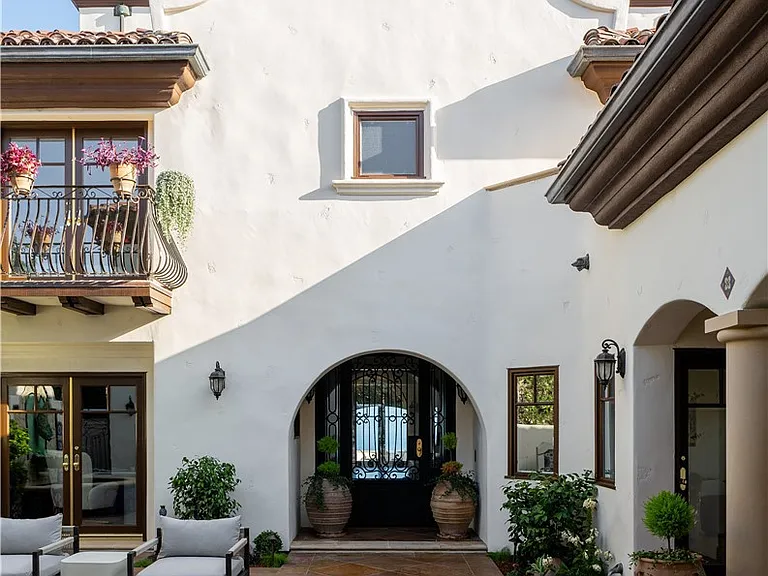 24352 Santa Clara Ave — Photo 37