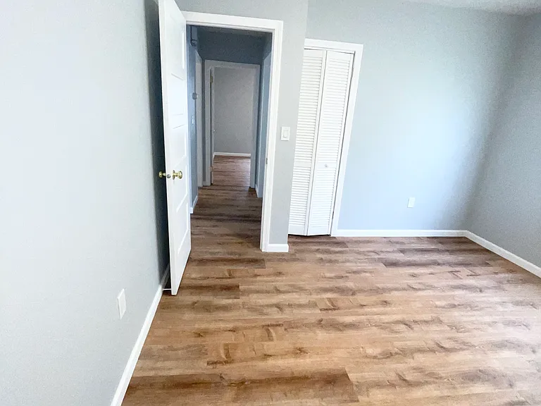 329 Burlington Ave #1 — Photo 9