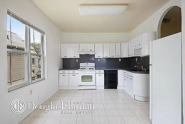 2nd image of 2110 Avenue R Floor 2