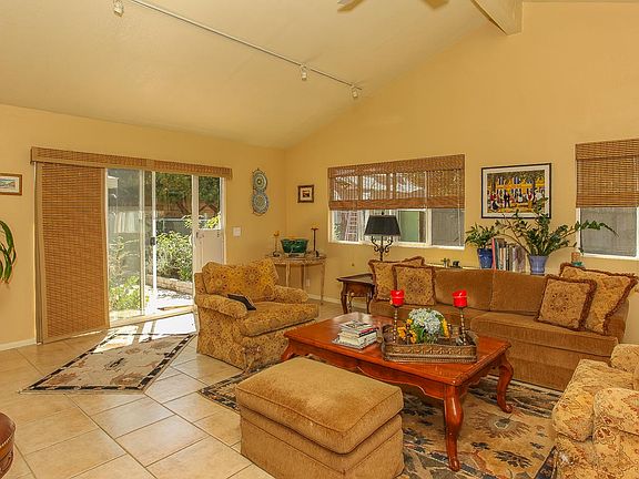 2nd image of 1131 Anita Ave