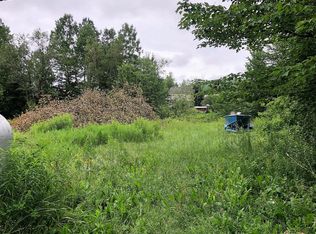 13 Middle St, Lyon Mountain, NY 12952