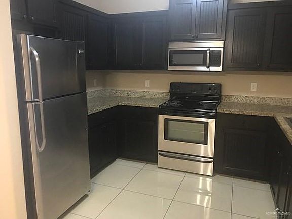 4th image of 4811 N Dogwood St APT 4