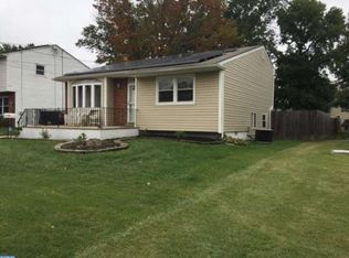 222 S Clinton Ave, Maple Shade, NJ 08052