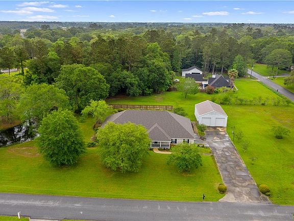 3rd image of 1513 Linda Ln