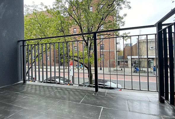 Rented by RELI.NOW CORP | media 10